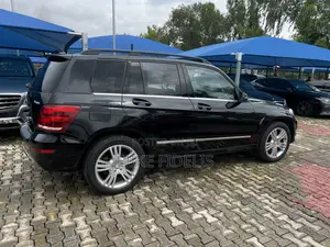 Mercedes-Benz GLK-Class 350 2014 Black