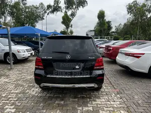 Mercedes-Benz GLK-Class 350 2014 Black