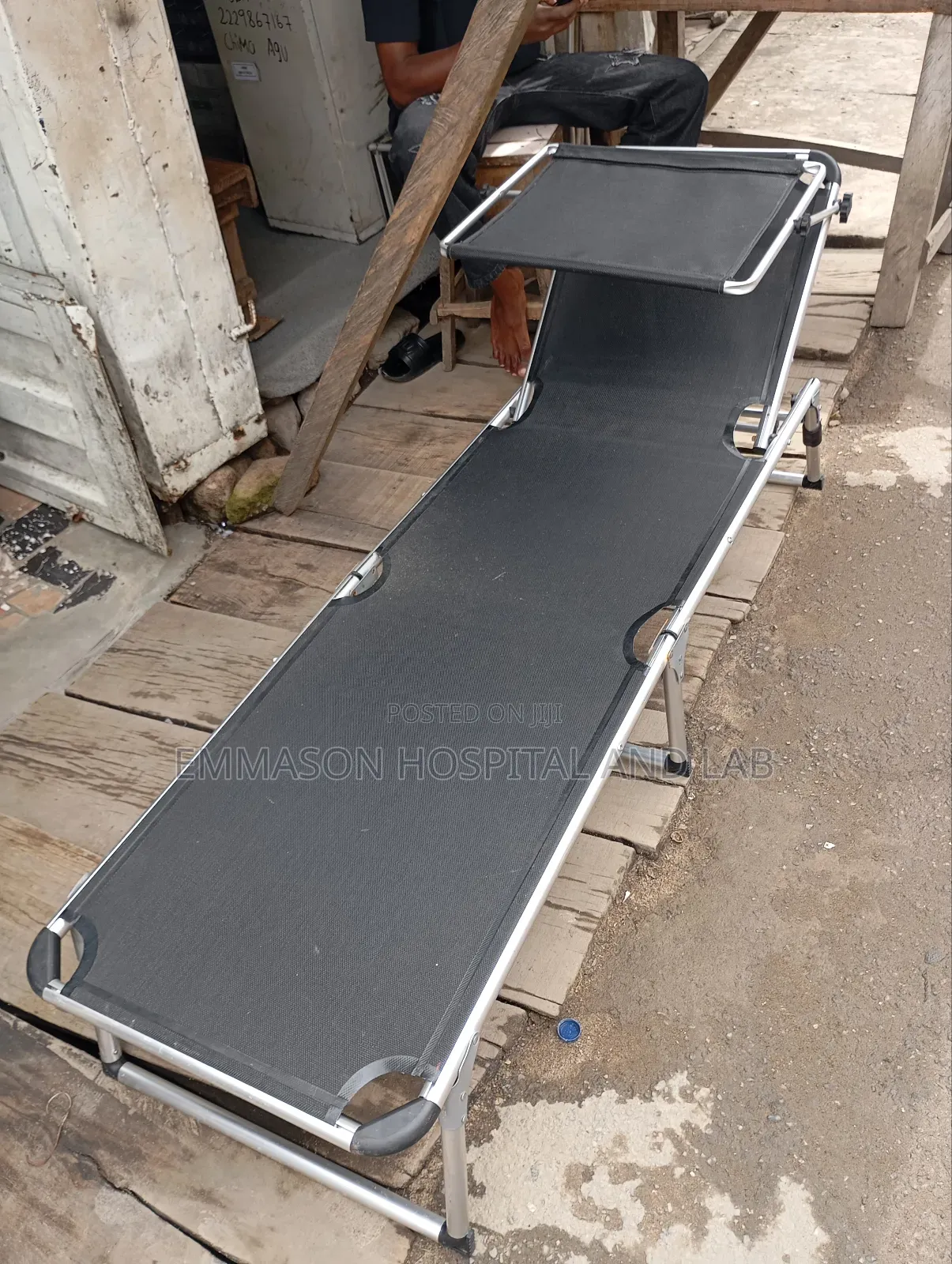 Executive Camp Bed With Sunshade Foldable Type
