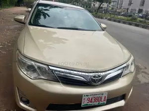Toyota Camry 2011 Gold