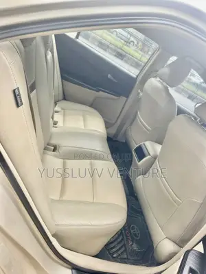 Toyota Camry 2011 Gold