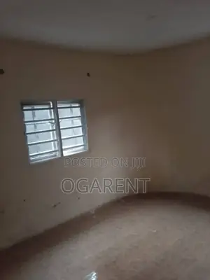 3bdrm Apartment in Benin City for rent