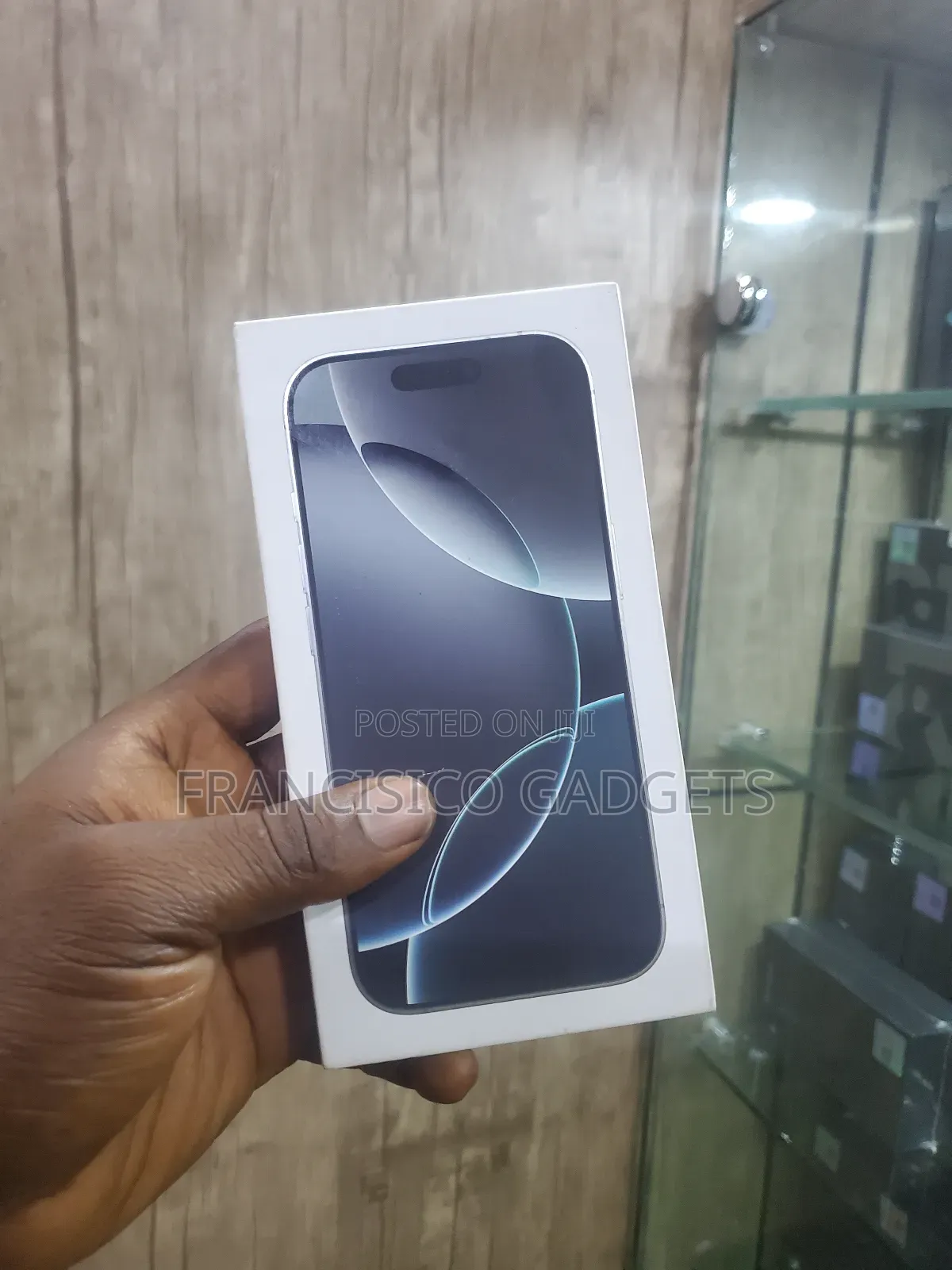 New Apple iPhone 16 Pro 256 GB Silver