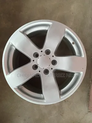 Dealer of All Kinds of Motor Tyre and Alloyed Wheel