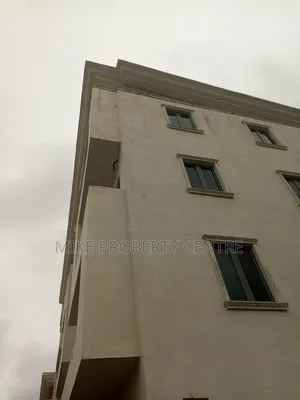 6bdrm Duplex in Off Market Square, Ago Palace for sale