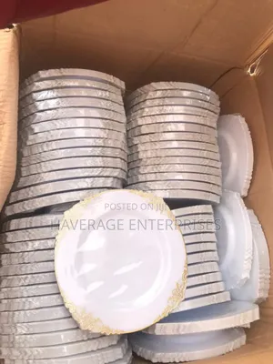 100pcs Disposable Plates Plastic Bowls With Gold Rim