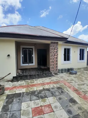 Photo - 4bdrm Bungalow in Eliozu for sale