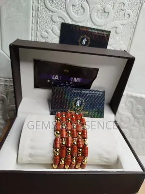 Iyun Bracelet Set