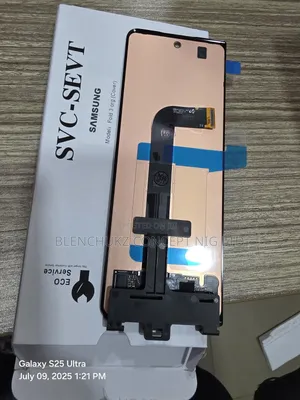 Photo - Samsung Fold 3 Screen Original