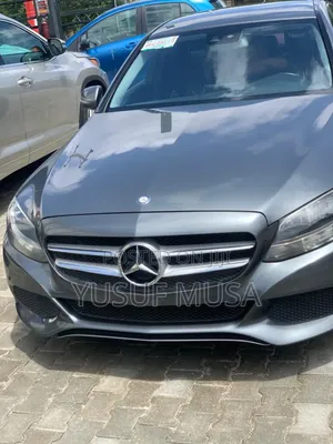 Photo - Mercedes-Benz C300 Sport Sedan RWD (2.0L 4cyl 7A) 2017 Gray