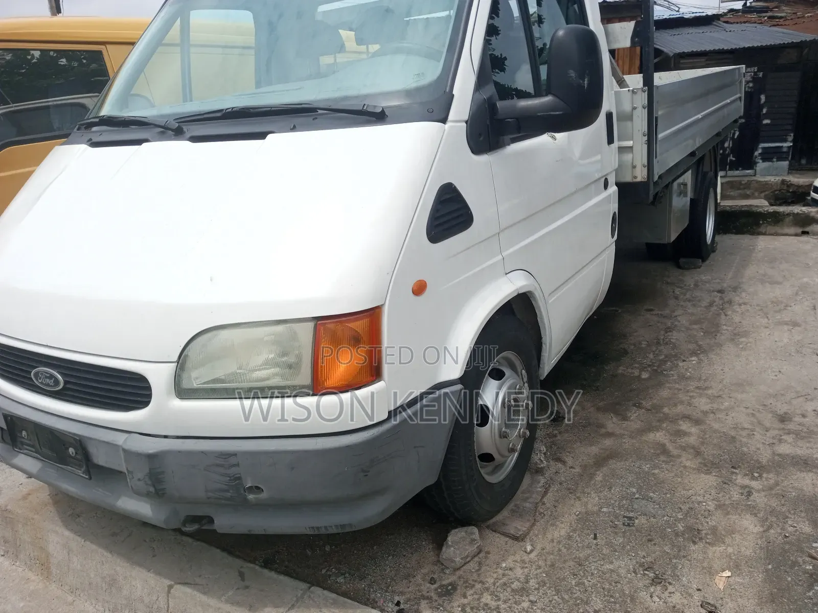 Ford Transit 2000 White