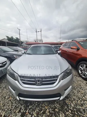 Photo - Honda Accord Sport 4dr Sedan FWD (2.4L 4cyl 2A) 2013 Silver