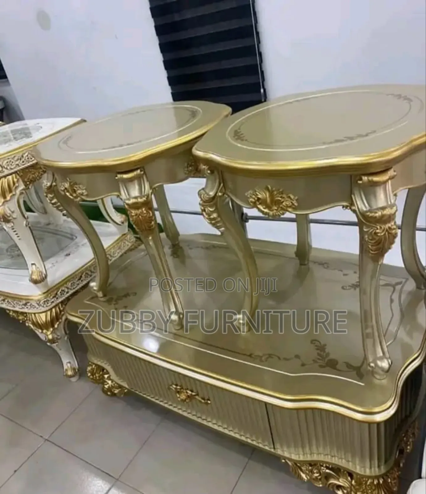 Quality and Imported Royal Turkey Center With 2 Side Stools