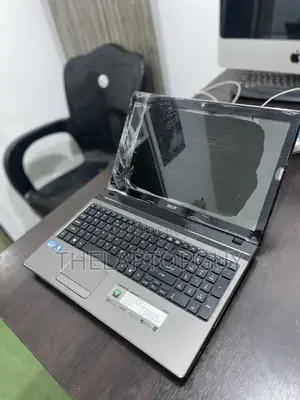 Laptop Acer Aspire 5750 4GB Intel Core I5 HDD 320GB
