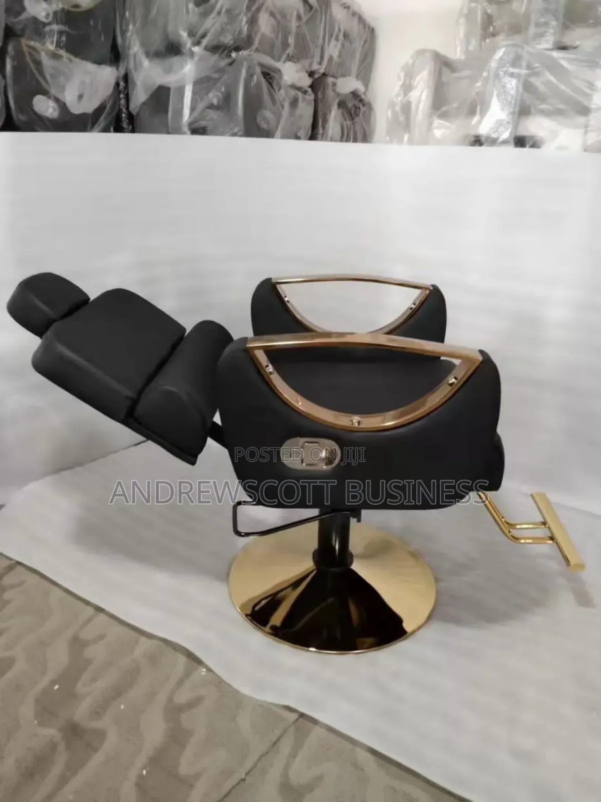 Salon Chair With Headrest