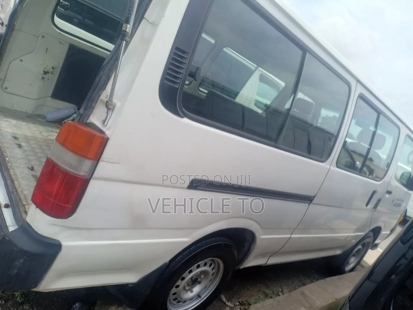 Toyota HiAce 1995 White