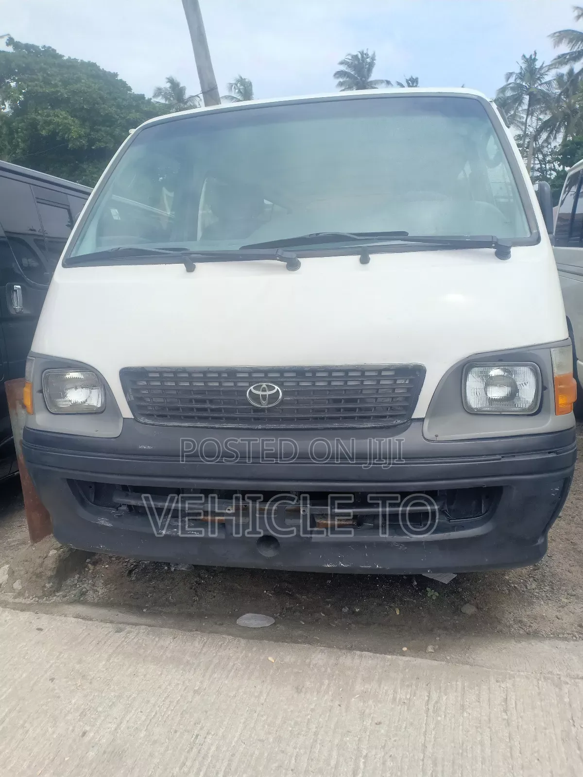 Toyota HiAce 1995 White