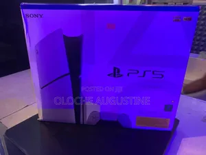 Play Station 5 (Slim)