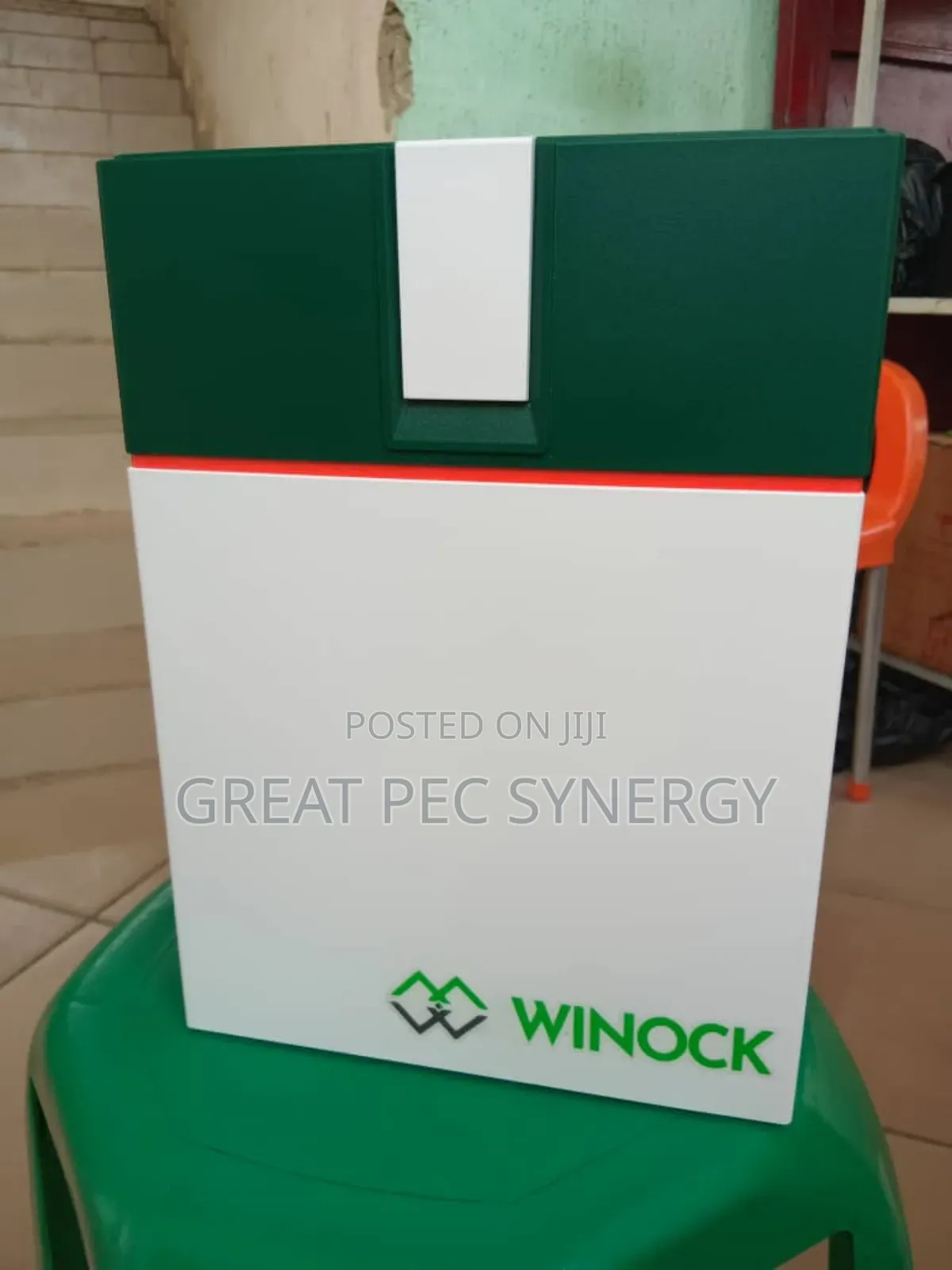 Winock Generator With 320 Solar Panel