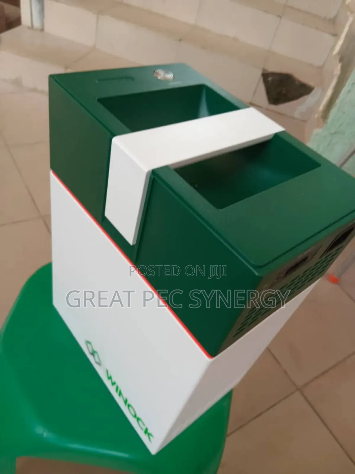 Winock Generator With 320 Solar Panel