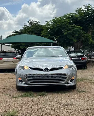 Toyota Avalon XLE Premium 4dr Sedan (3.5L 6cyl 6A) 2015 Silver
