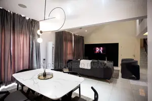 Luxury Two Bedroom Apartment With Private Cinema