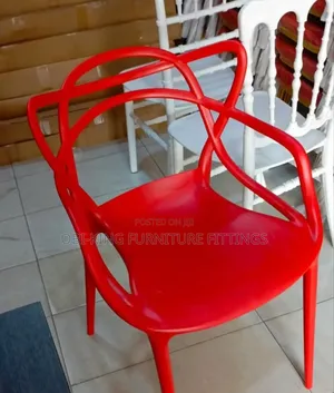 Paris Plastic Chair