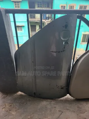 Photo - Toyota Corula 05 Model Empty Door Back Right