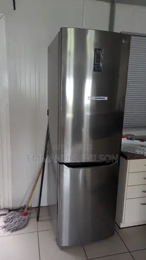 Photo - (2) 350l Lg Inverter Double-Door Refrigerator