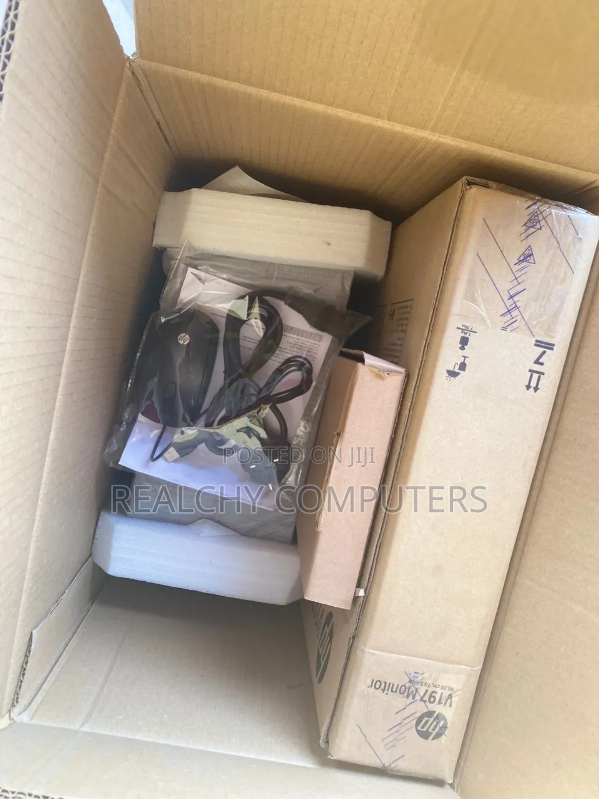 Desktop Computer Dell OptiPlex 3000 MT 4GB Intel Core I3 HDD 1T