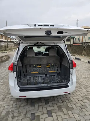 Toyota Sienna Limited FWD 7-Passenger 2013 White