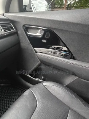Kia Niro 2017 White