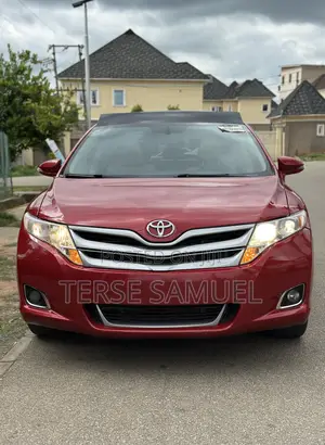 Photo - Toyota Venza XLE 4dr Wagon AWD (2.7L 4cyl 6A) 2014 Red