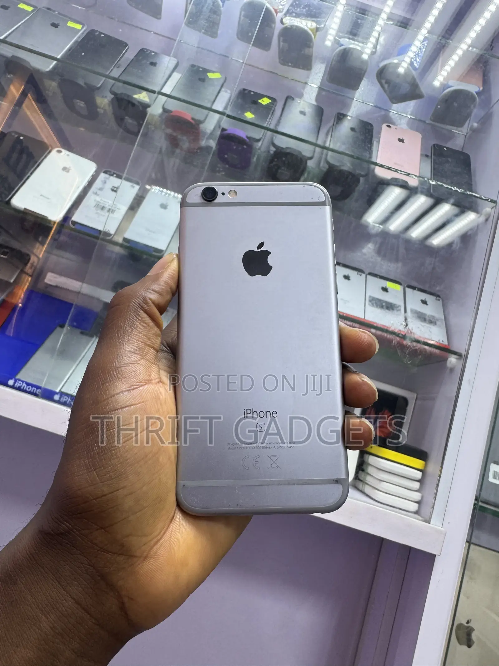 Apple iPhone 6s 32 GB Gray