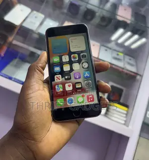 Apple iPhone 6s 32 GB Gray