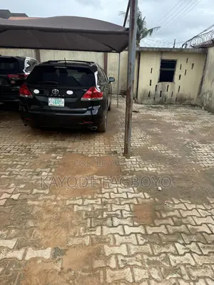 Photo - Toyota Venza 2011 Black