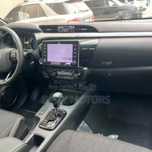 New Toyota Hilux 2025 Black