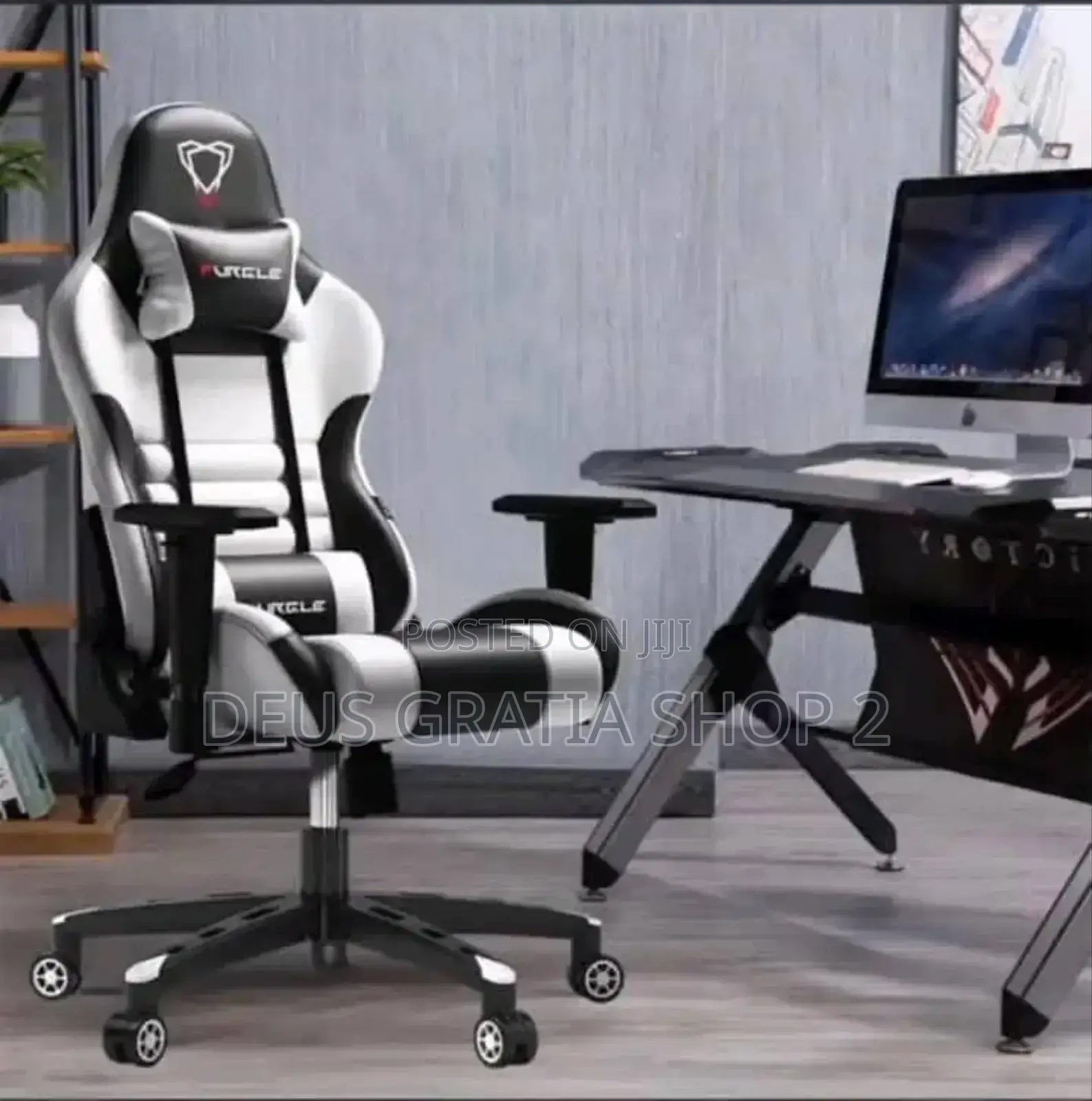 Furgle Gaming Chair With Adjustable Hand