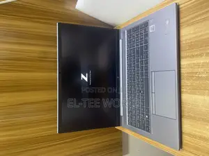 Laptop HP ZBook Firefly 15 G7 16GB Intel Core I7 SSD 512GB