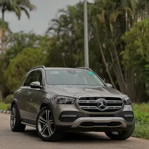 Mercedes-Benz GLE-Class 2021 Gold