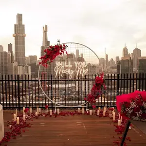 Minimalist Proposal Decor