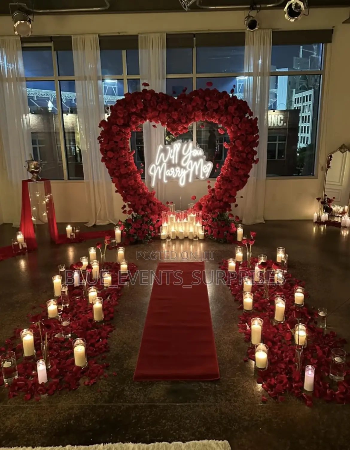 Minimalist Proposal Decor