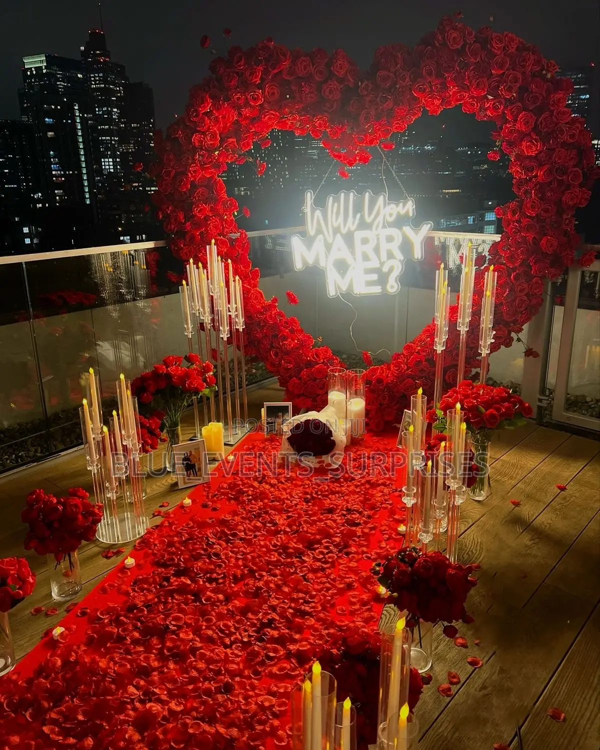 Minimalist Proposal Decor