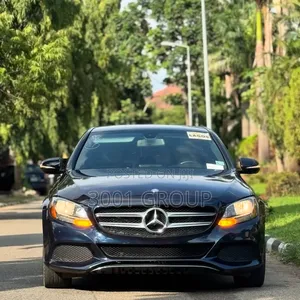 Mercedes-Benz C300 Luxury Sedan RWD (2.0L 4cyl 7A) 2016 Blue