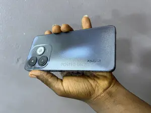 Photo - Infinix Smart 8 64 GB Blue