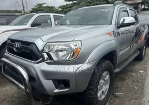 Toyota Tacoma 2013 Silver