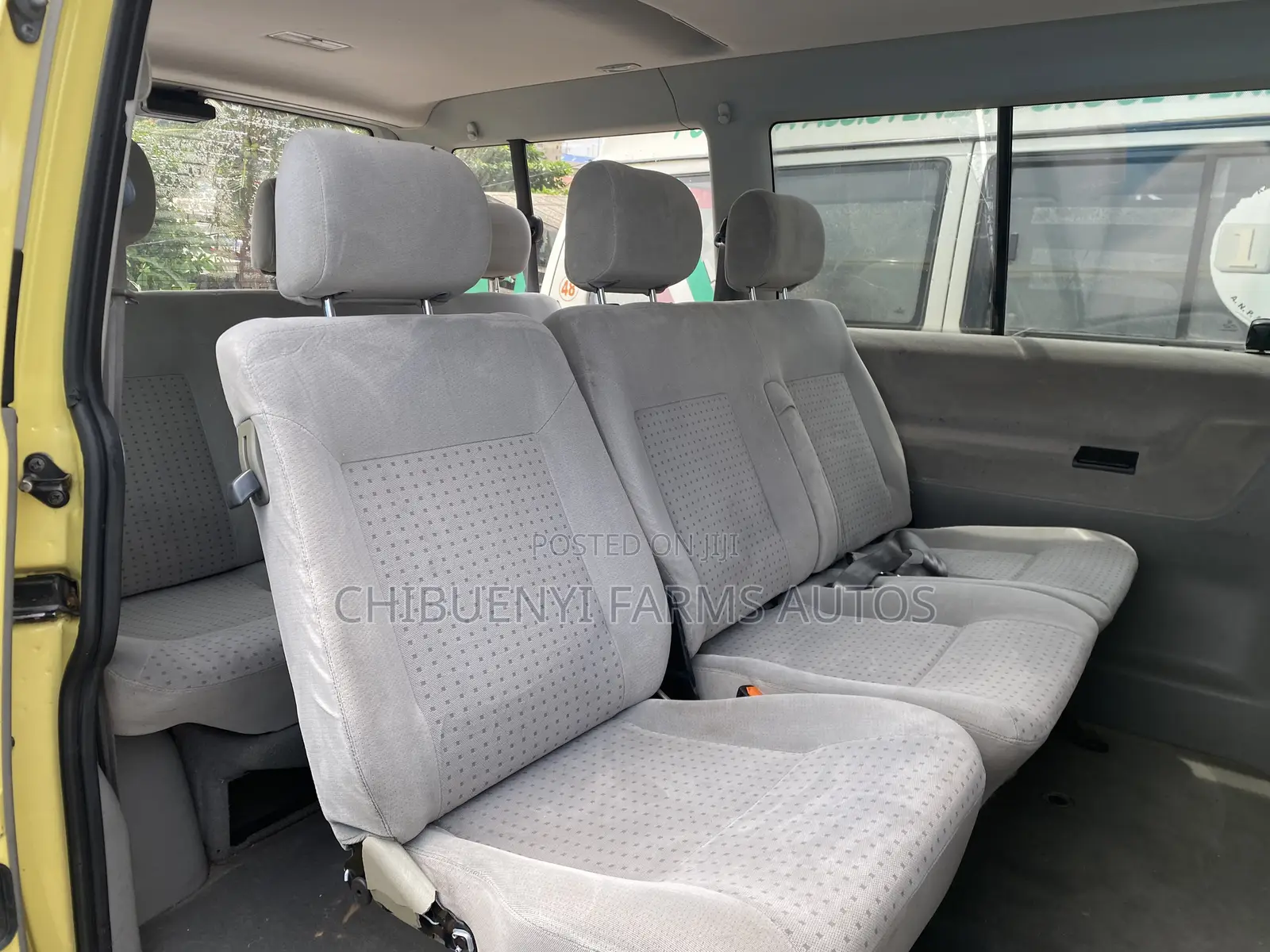 Volkswagen Transporter 2006 Yellow
