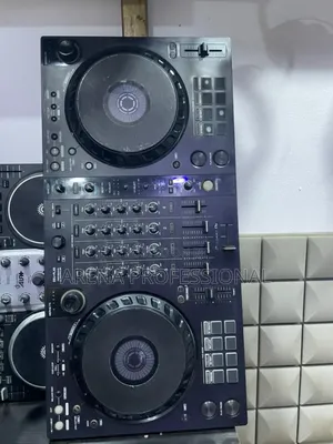 Pioneer DDJ-Flx6 Controller With Flight Case
