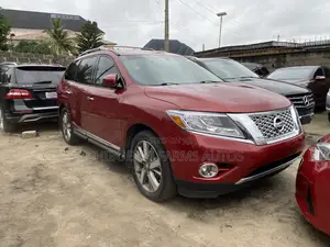 Nissan Pathfinder Platinum 4dr SUV 4WD (3.5L 6cyl CVT) 2014 Red