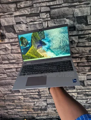 Laptop Dell Latitude 5530 16GB Intel Core i5 SSD 256GB